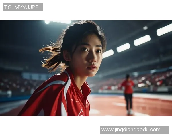 沙滩上的足球梦想：球星与自拍镜头中的运动激情与活力